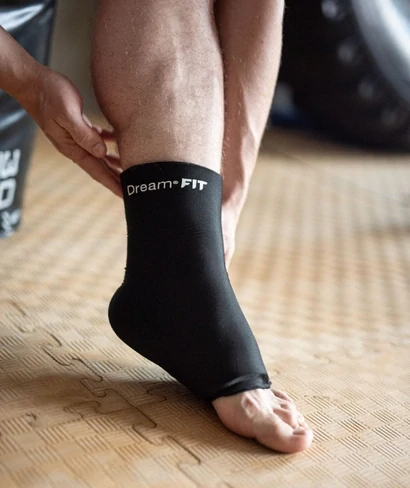 Sixtus Dream FIT gelová chladivá/zahrievacia bandáž členka